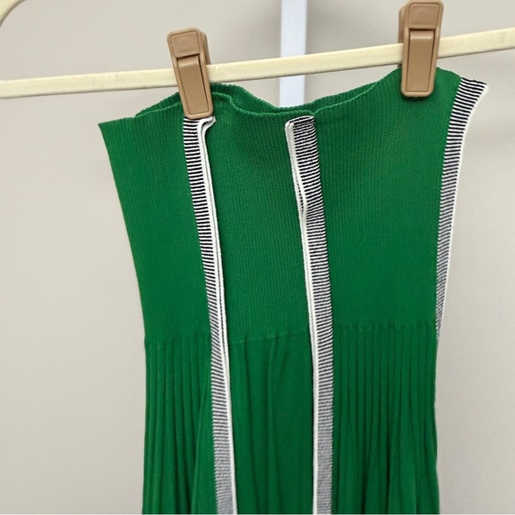 CEDRIC CHARLIER Green Pleated Dress with White Trim SIZE 4 - Picture 5 of 5